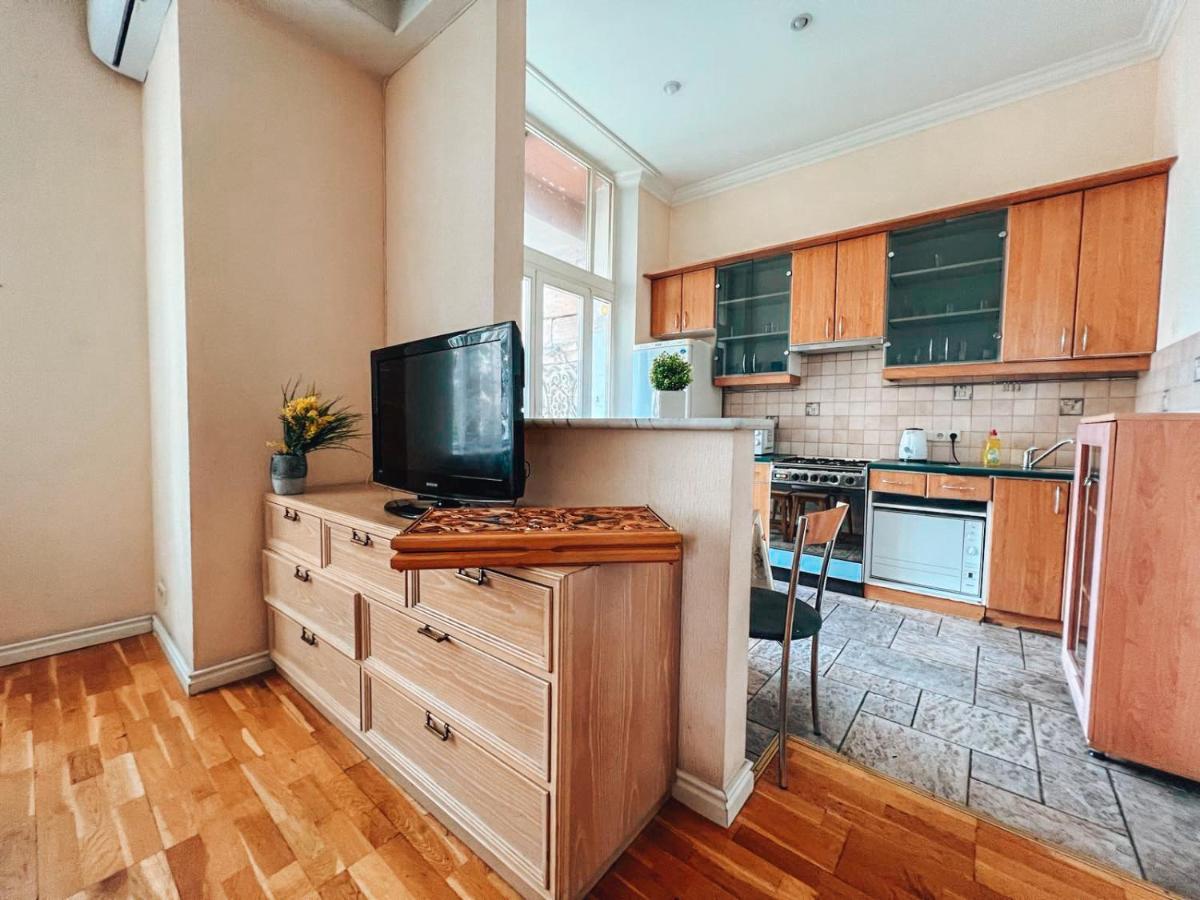Apartments Rentals Ukraine On Kreshchatik Kijev Kültér fotó