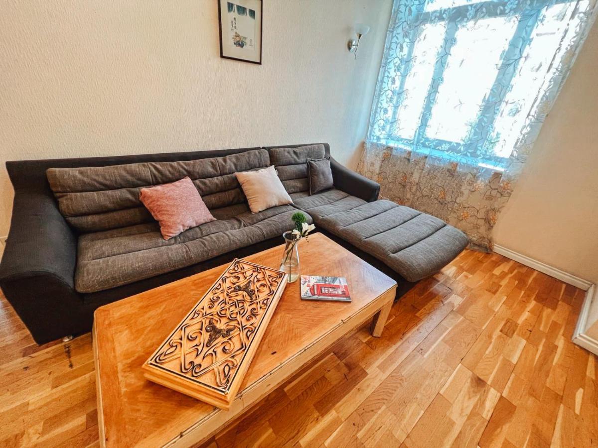 Apartments Rentals Ukraine On Kreshchatik Kijev Kültér fotó