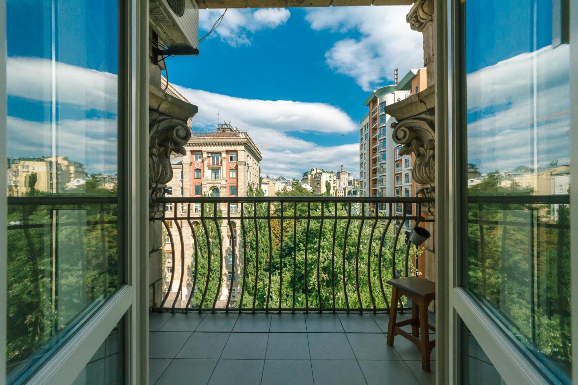Apartments Rentals Ukraine On Kreshchatik Kijev Kültér fotó