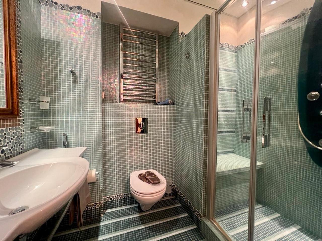 Apartments Rentals Ukraine On Kreshchatik Kijev Kültér fotó