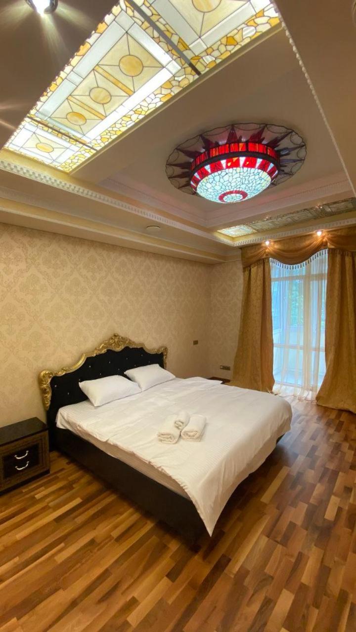Apartments Rentals Ukraine On Kreshchatik Kijev Kültér fotó